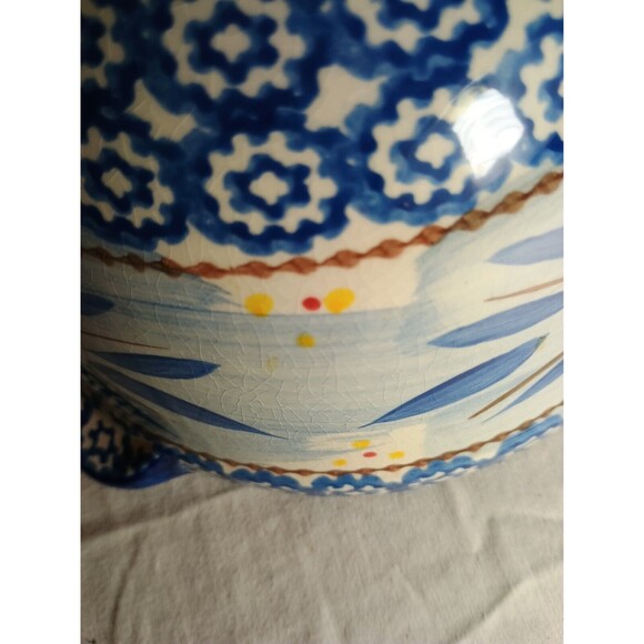 Temp-Tations by Tara-Old World Blue 1.5 Qt. Serving Bowl Lots Of Crazing On Bowl - Picture 10 of 10